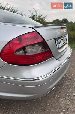 Купе Mercedes-Benz CLK-Class 2002 в 