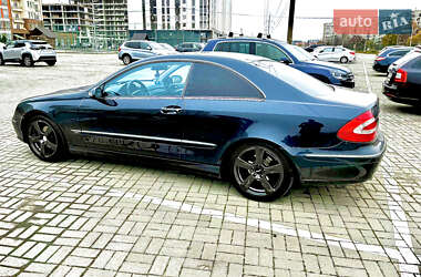 Купе Mercedes-Benz CLK-Class 2004 в 