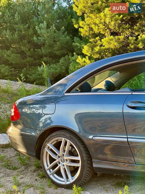 Купе Mercedes-Benz CLK-Class 2004 в Тернополі