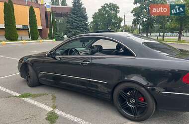 Купе Mercedes-Benz CLK-Class 2004 в 