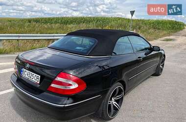 Кабриолет Mercedes-Benz CLK-Class 2004 в 