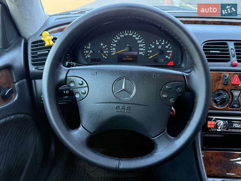 Купе Mercedes-Benz CLK-Class 2000 в Борисполе