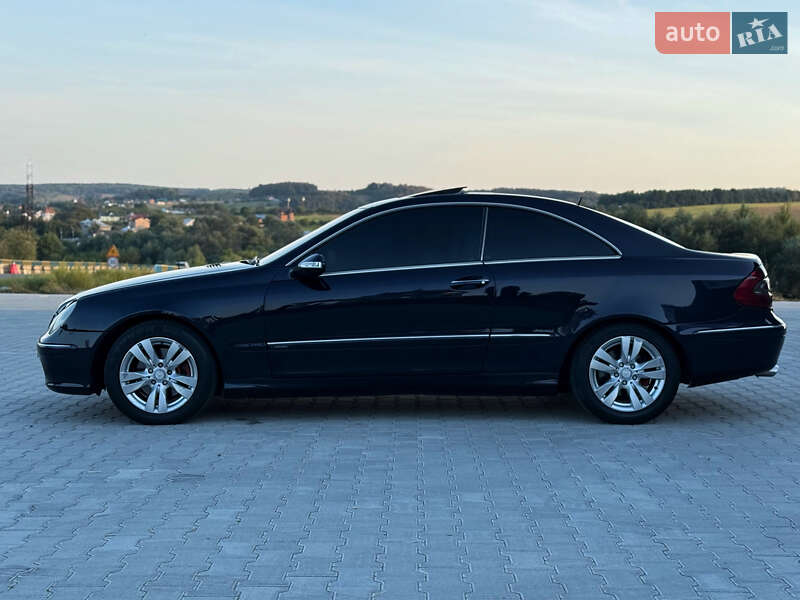 Купе Mercedes-Benz CLK-Class 2002 в Черновцах