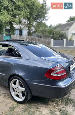 Купе Mercedes-Benz CLK-Class 2003 в 