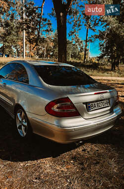 Купе Mercedes-Benz CLK-Class 2004 в 