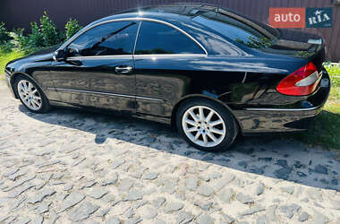 Купе Mercedes-Benz CLK-Class 2005 в 