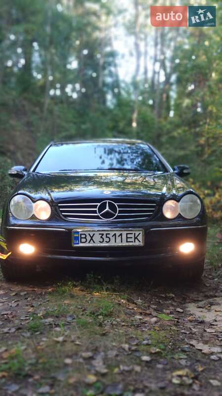 Купе Mercedes-Benz CLK-Class 2004 в 