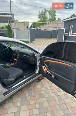 Купе Mercedes-Benz CLK-Class 2002 в 