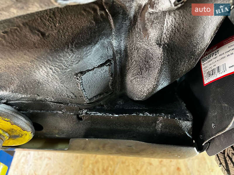 Купе Mercedes-Benz CLK-Class 1998 в Киеве фото 41 Купе Mercedes-Benz CLK-Class 1998 в Киеве