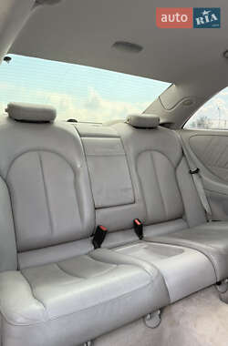 Купе Mercedes-Benz CLK-Class 2002 в 