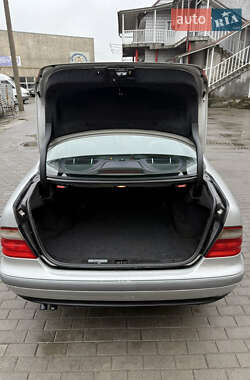 Купе Mercedes-Benz CLK-Class 1999 в 