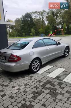 Купе Mercedes-Benz CLK-Class 2004 в 