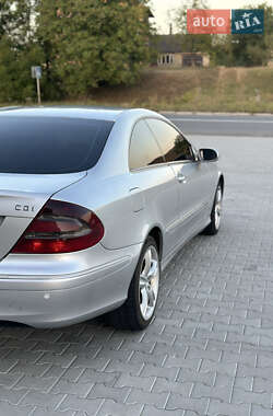Купе Mercedes-Benz CLK-Class 2003 в 