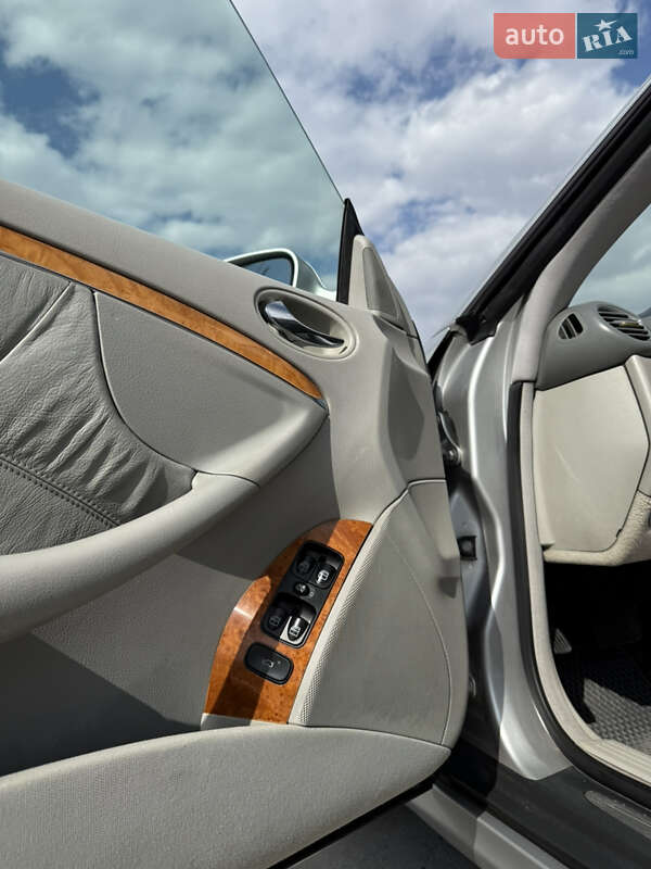 Купе Mercedes-Benz CLK-Class 2002 в Ізмаїлі фото 29 Купе Mercedes-Benz CLK-Class 2002 в Ізмаїлі