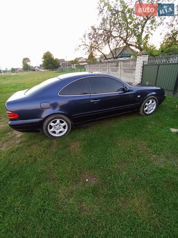 Купе Mercedes-Benz CLK-Class 1999 в Надворной