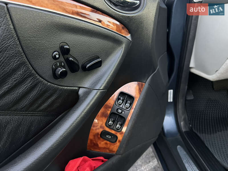 Купе Mercedes-Benz CLK-Class 2002 в Львові