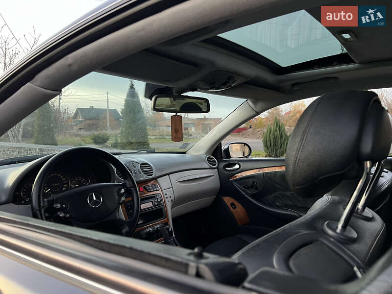 Купе Mercedes-Benz CLK-Class 2002 в Львові