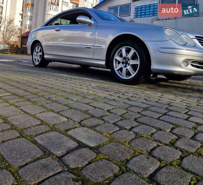 Купе Mercedes-Benz CLK-Class 2002 в Львове