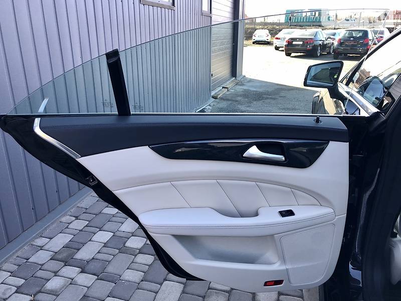 Седан Mercedes-Benz CLS-Class 2015 в Києві фото 14 Седан Mercedes-Benz CLS-Class 2015 в Києві