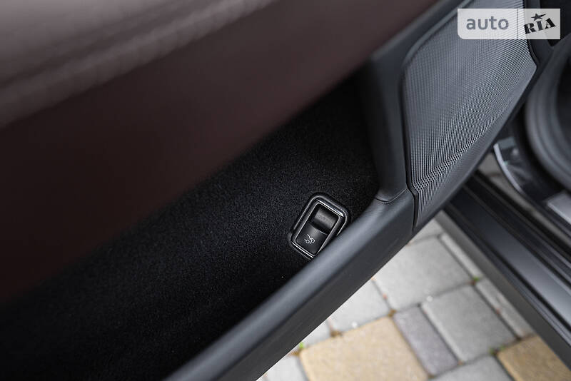 Купе Mercedes-Benz CLS-Class 2012 в Черновцах