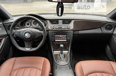 Купе Mercedes-Benz CLS-Class 2010 в 