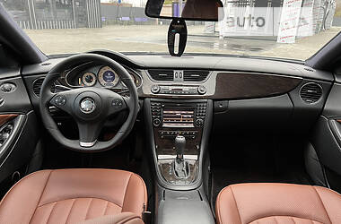 Купе Mercedes-Benz CLS-Class 2010 в 
