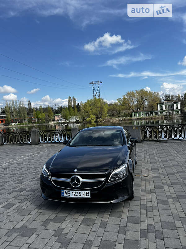 Седан Mercedes-Benz CLS-Class 2015 в Днепре