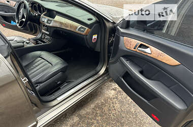 Седан Mercedes-Benz CLS-Class 2012 в 