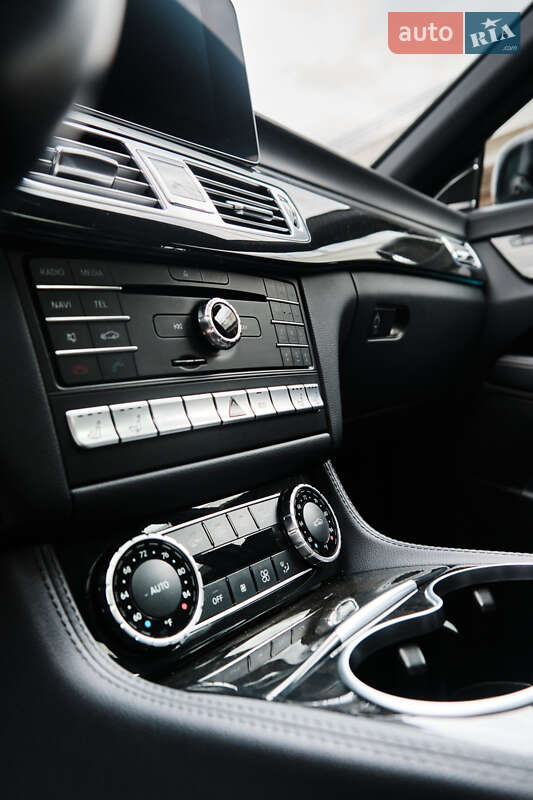 Седан Mercedes-Benz CLS-Class 2015 в Львові