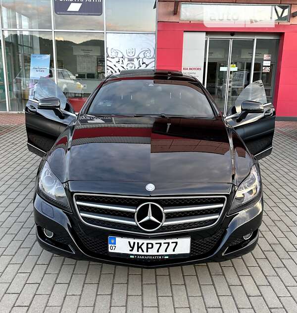 Седан Mercedes-Benz CLS-Class 2011 в Хусте