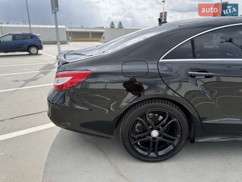 Седан Mercedes-Benz CLS-Class 2016 в Киеве