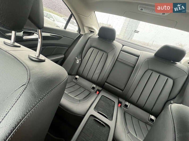 Седан Mercedes-Benz CLS-Class 2016 в Тернополі