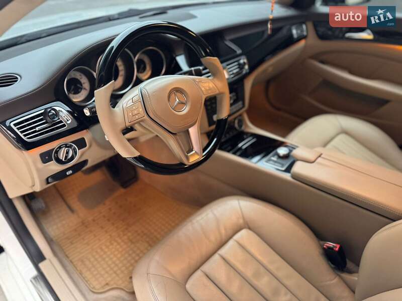 Седан Mercedes-Benz CLS-Class 2012 в Львове