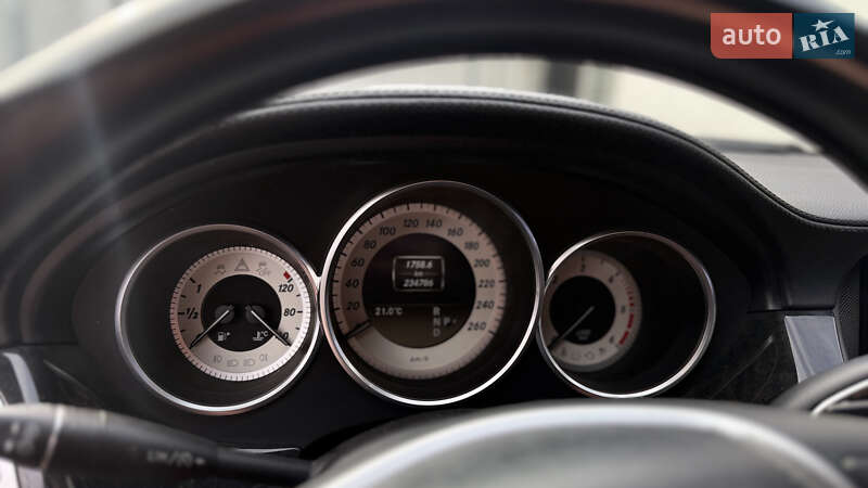 Седан Mercedes-Benz CLS-Class 2012 в Черновцах