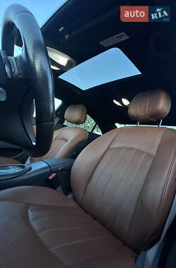Купе Mercedes-Benz CLS-Class 2010 в 
