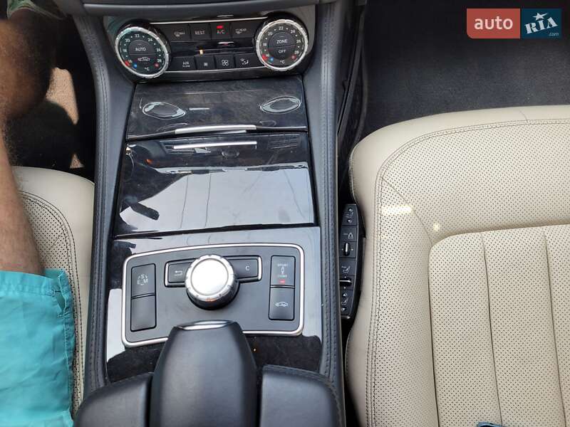 Седан Mercedes-Benz CLS-Class 2011 в Тернополі