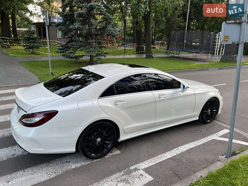 Седан Mercedes-Benz CLS-Class 2015 в Киеве фото 22 Седан Mercedes-Benz CLS-Class 2015 в Киеве