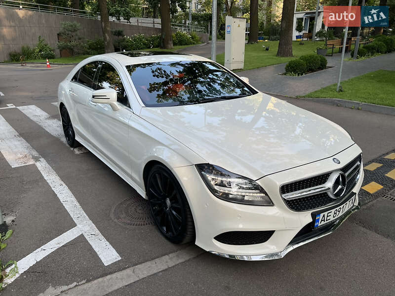 Седан Mercedes-Benz CLS-Class 2015 в Киеве фото 33 Седан Mercedes-Benz CLS-Class 2015 в Киеве