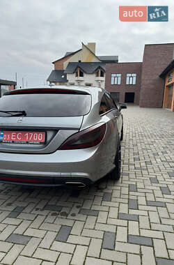 Универсал Mercedes-Benz CLS-Class 2012 в 