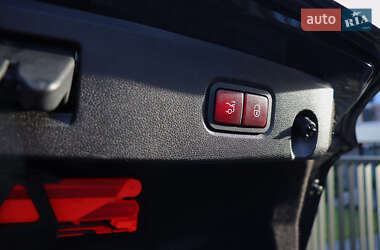 Седан Mercedes-Benz CLS-Class 2012 в 
