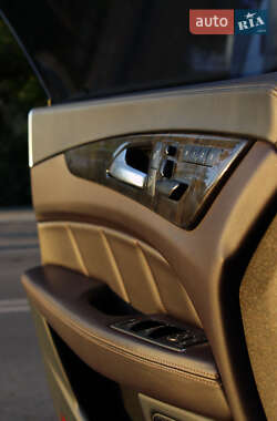Седан Mercedes-Benz CLS-Class 2012 в 