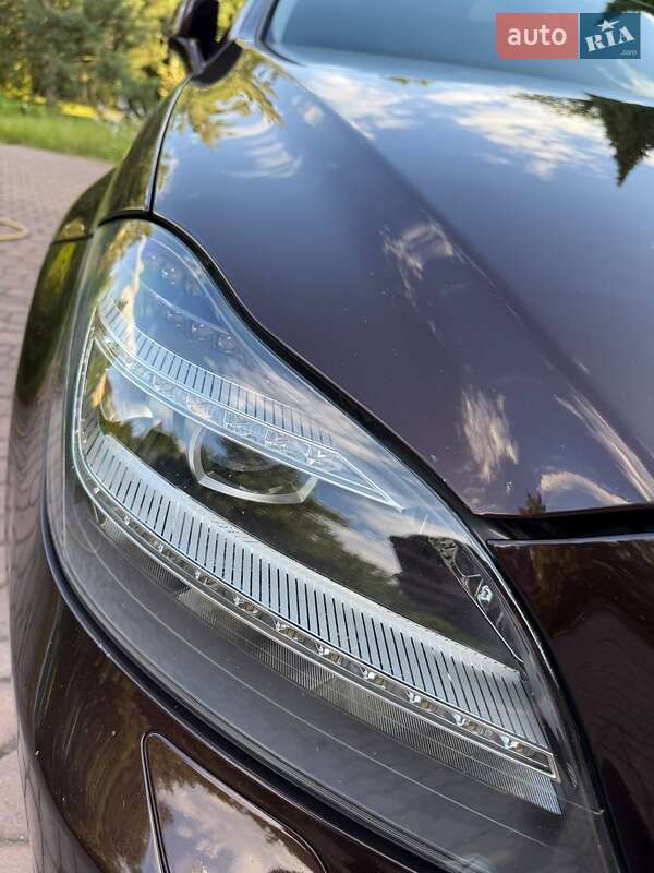 Седан Mercedes-Benz CLS-Class 2012 в Києві