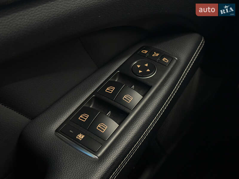 Седан Mercedes-Benz CLS-Class 2017 в Миколаєві