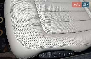 Седан Mercedes-Benz CLS-Class 2011 в 