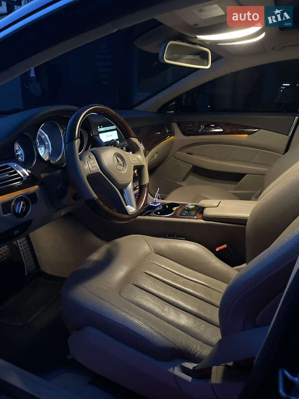 Седан Mercedes-Benz CLS-Class 2012 в Калуше