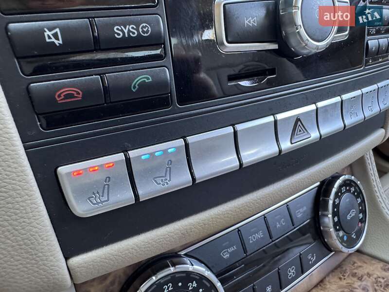 Седан Mercedes-Benz CLS-Class 2012 в Киеве