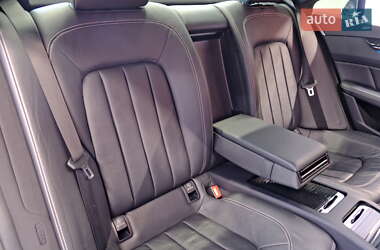 Седан Mercedes-Benz CLS-Class 2012 в 