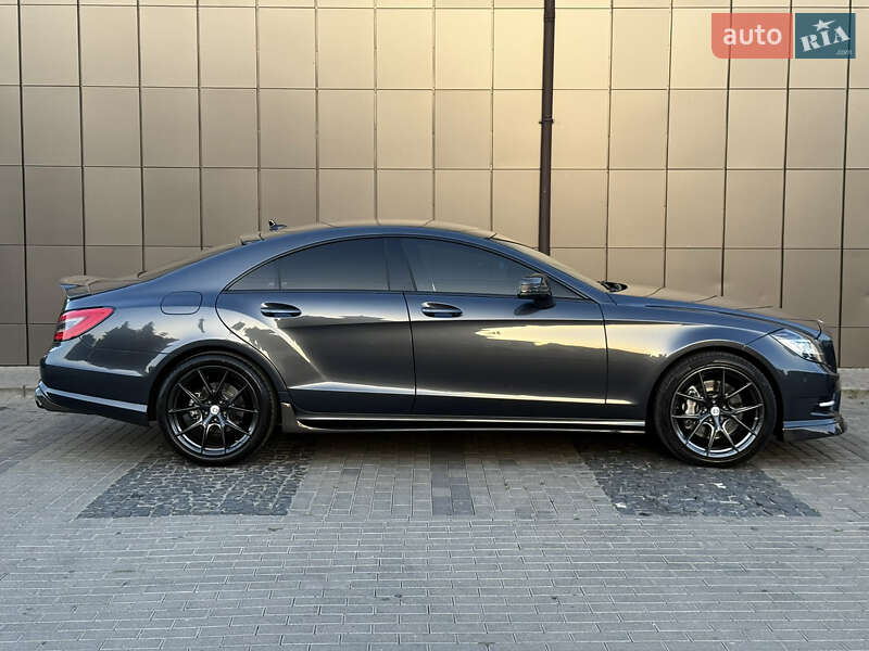 Седан Mercedes-Benz CLS-Class 2014 в Дубні