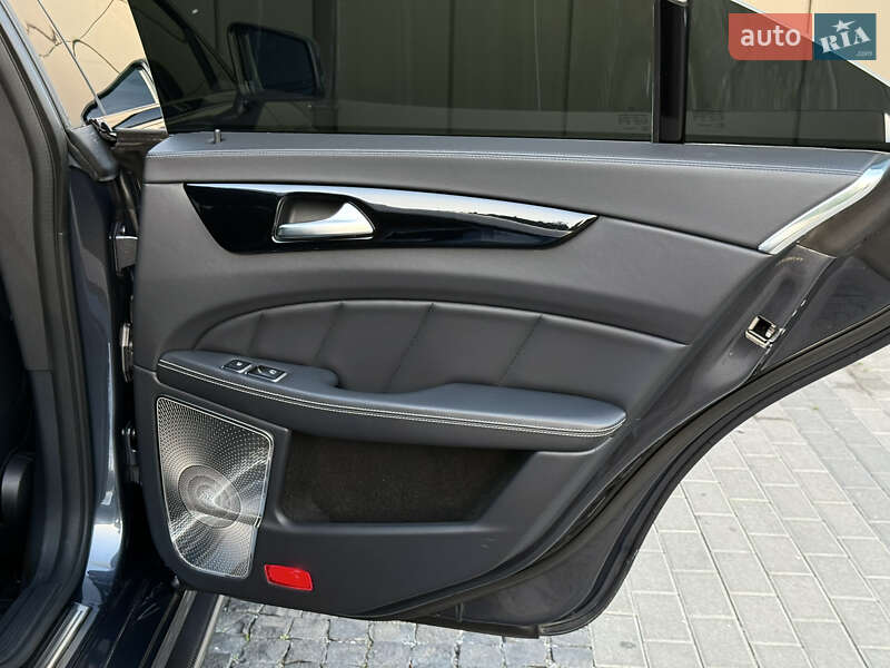 Седан Mercedes-Benz CLS-Class 2014 в Дубні