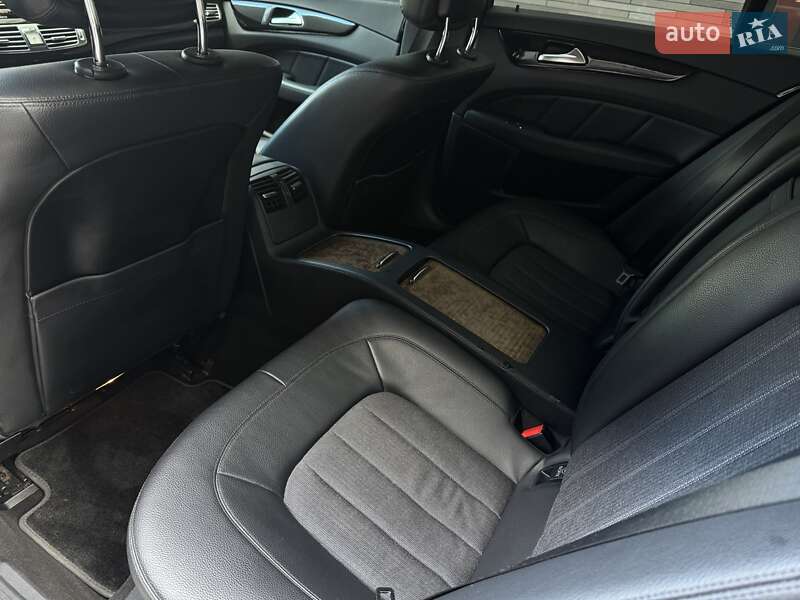 Седан Mercedes-Benz CLS-Class 2013 в Киеве фото 24 Седан Mercedes-Benz CLS-Class 2013 в Киеве